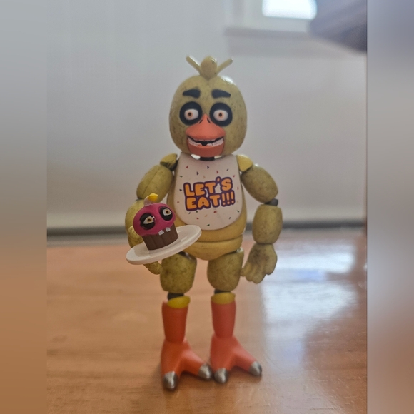 Other - Funko Five Nights at Freddy's Chica action figure